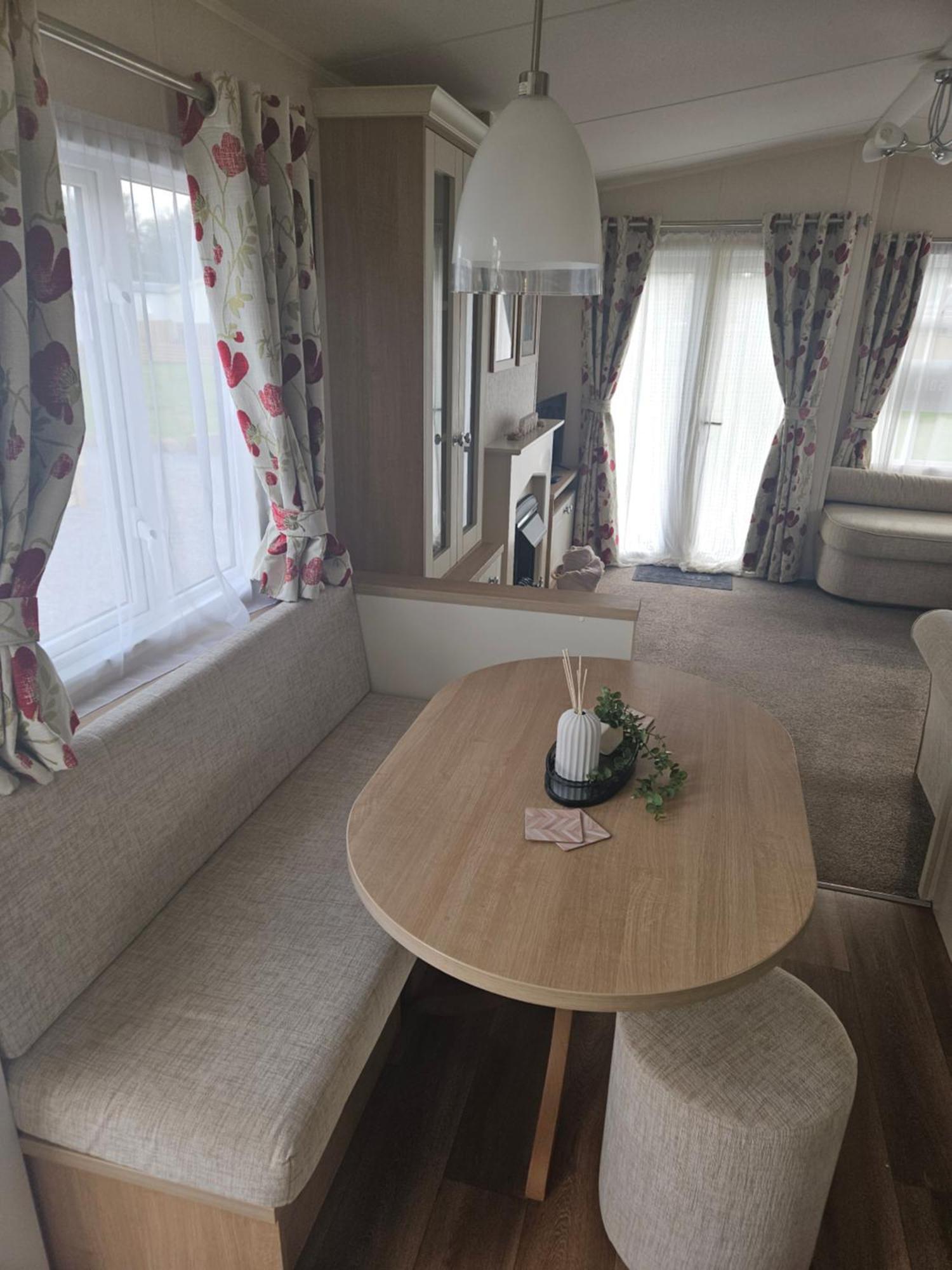 Lytham Luxe 6 Birth Caravan Weeton  Dış mekan fotoğraf